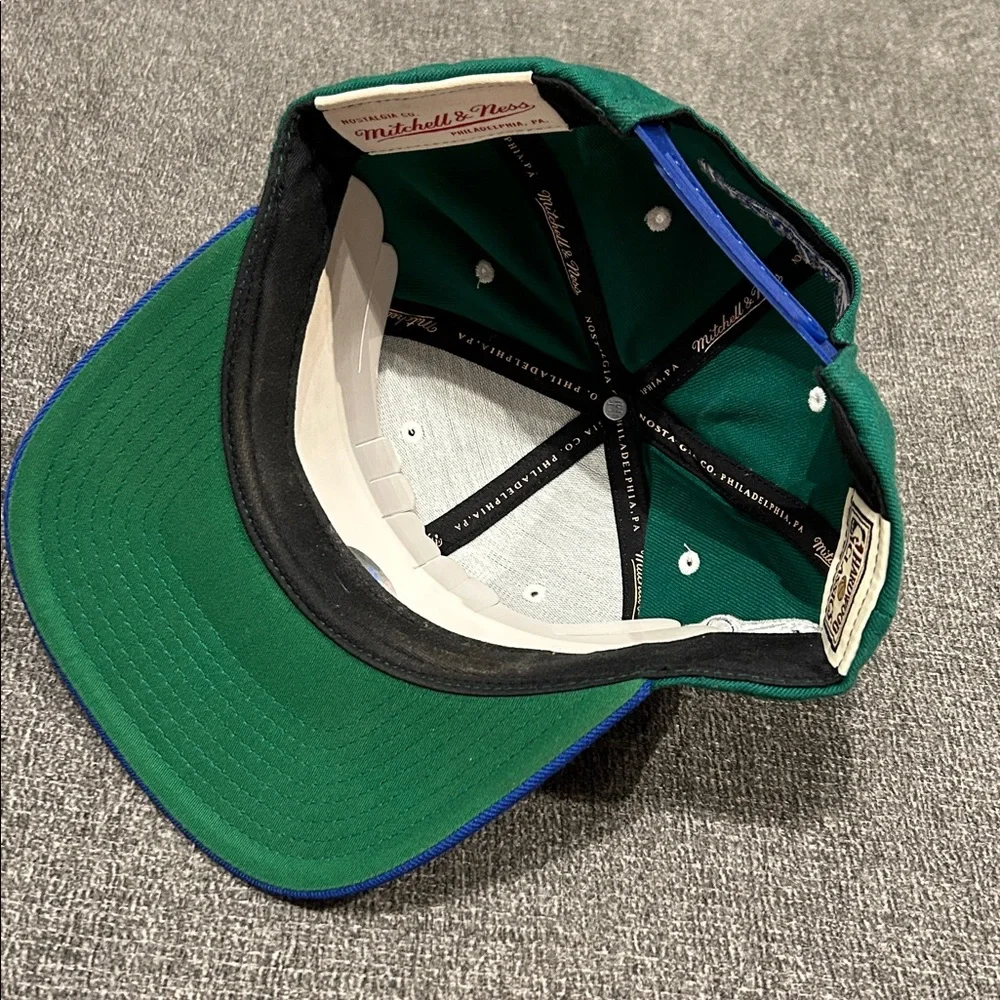 Dallas Mavericks Mitchell & Ness SnapBack - Picture 4 of 5